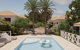Westhill Bungalows&Diving